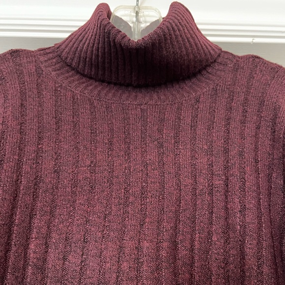 Women’s Turtleneck Balloon-Sleeve Sweater Size Large - Picture 9 of 9